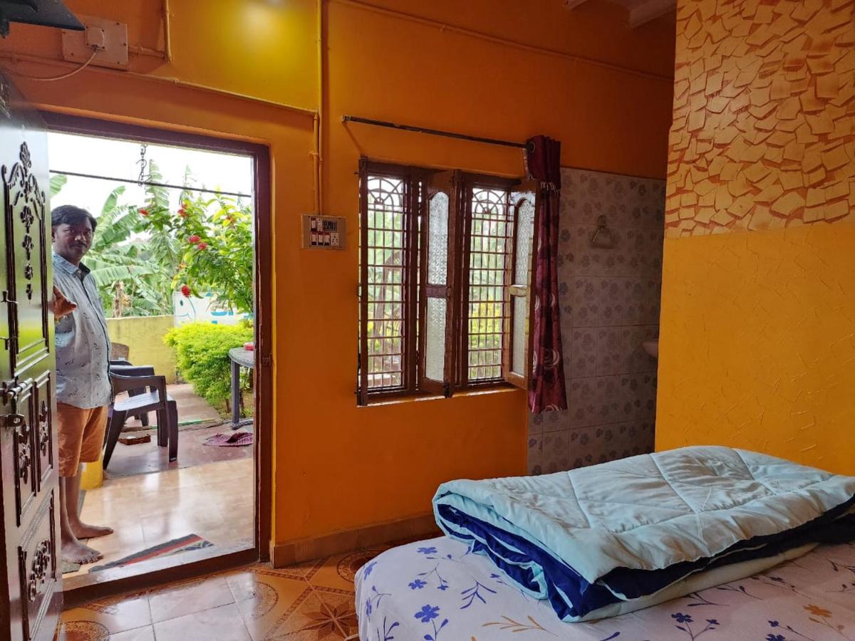 Archana Guest House River View Хампи Екстериор снимка